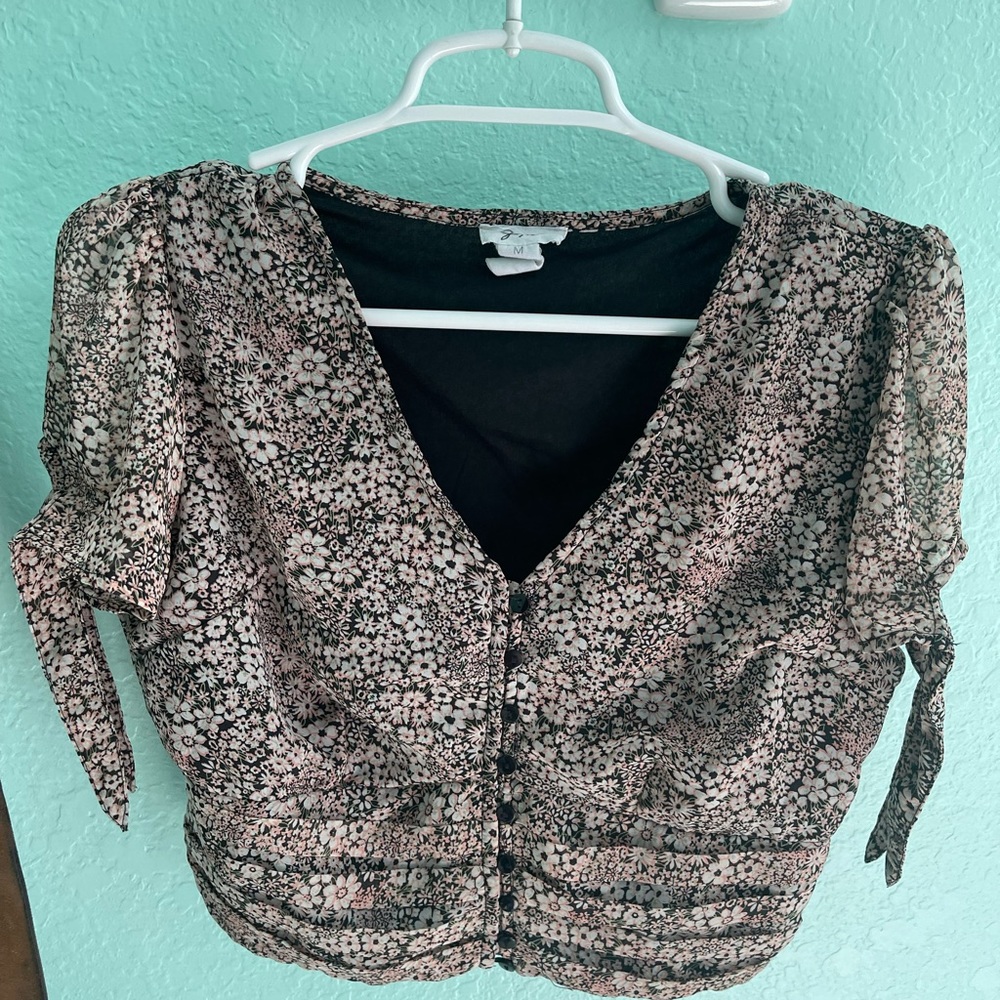 Japna Blouse size: M